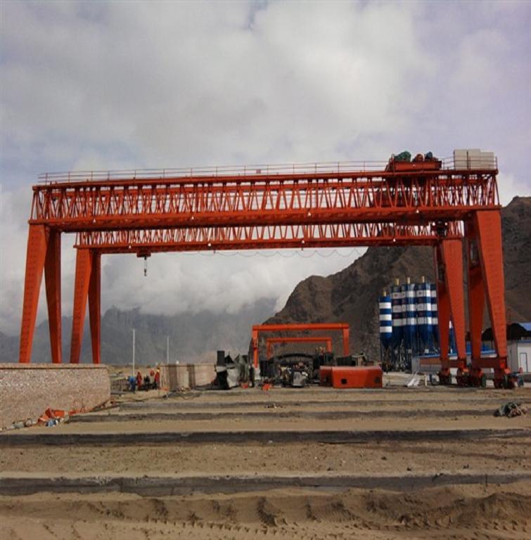 龍門(mén)起重機(jī)